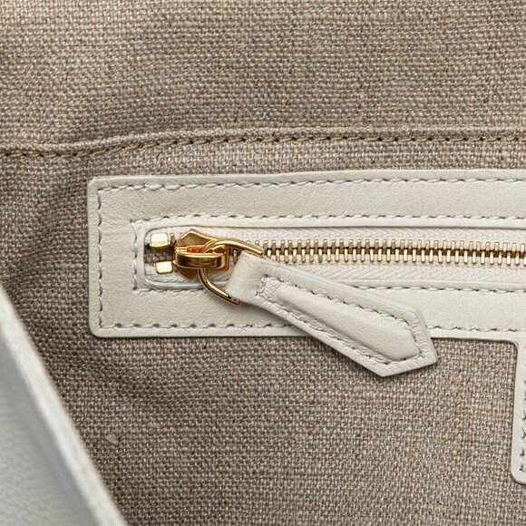 Fendi Baguette Shoulder Bag White Leather - Picture 7 of 8